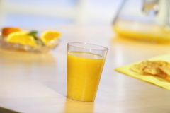 40 Trinkbecher, PS 0,1 l Ø 5,5 cm 7,5 cm glasklar