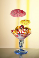 144 Deko-Picker 10 cm farbig sortiert -Eisschirmchen-